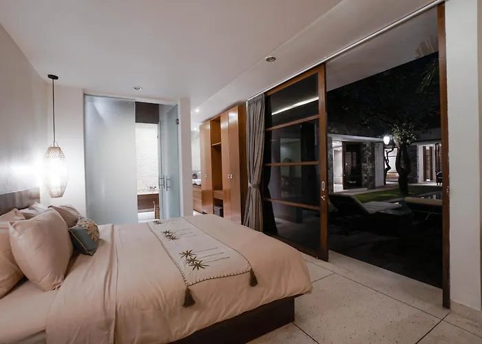 Duadewi 3br In The Heart Of By Santi Management Villa Seminyak